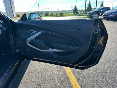 Used 2023 Chevrolet Camaro SS RWD image 39