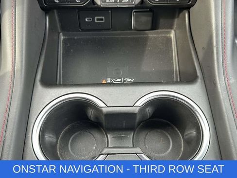 Used 2022 Chevrolet Suburban RST image 7