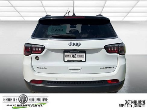 Used 2024 Jeep Compass Limited AWD/4WD image 5
