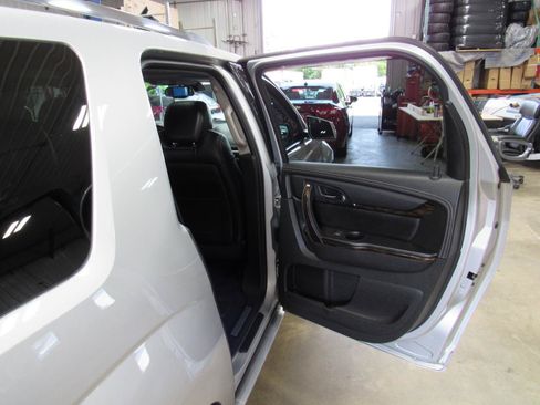 Used 2015 GMC Acadia Denali AWD/4WD image 36