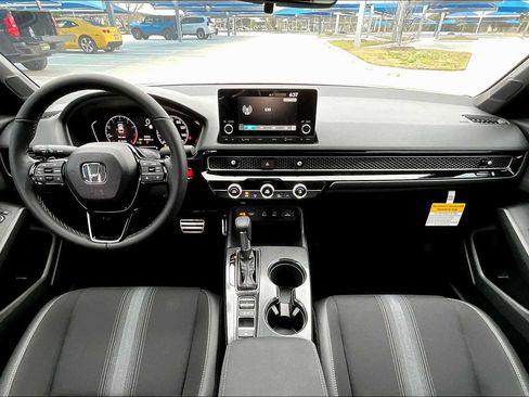 Used 2025 Honda Civic Sport image 5