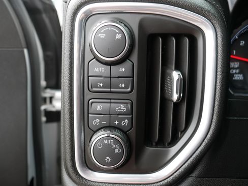 Used 2019 Chevrolet Silverado 1500 LT Trail Boss w/ Convenience Package image 26