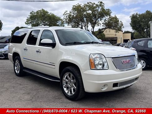 Used 2014 GMC Yukon XL Denali AWD/4WD image 1
