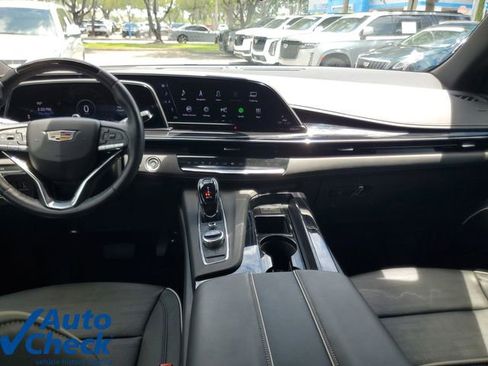Certified 2024 Cadillac Escalade ESV Sport AWD/4WD image 16