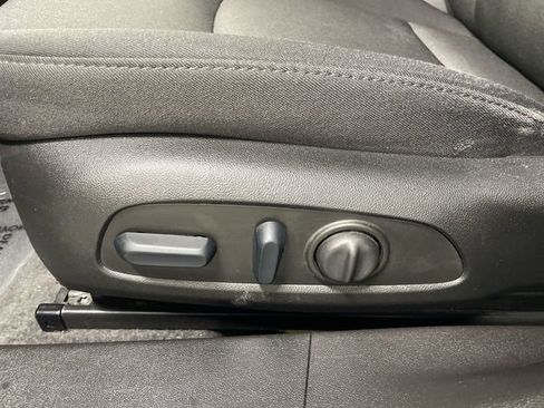 Used 2024 Chevrolet Malibu LT FWD image 12
