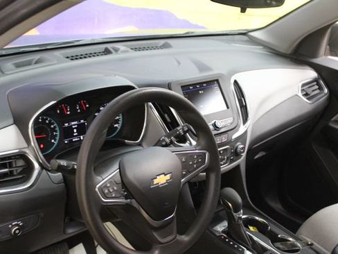 Used 2023 Chevrolet Equinox LS FWD image 14