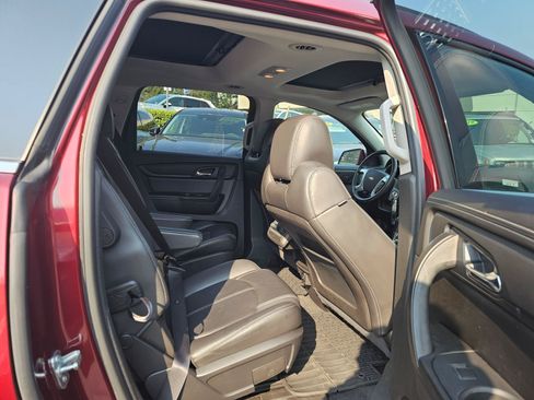 Used 2017 Chevrolet Traverse LT AWD/4WD image 15