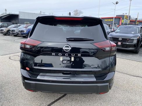 New 2026 Nissan Rogue SV w/ Cold Weather Package AWD/4WD image 4
