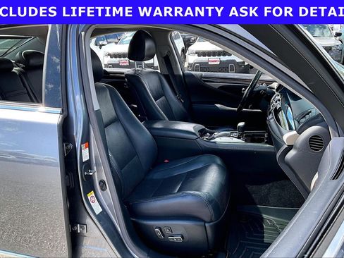 Used 2017 Lexus LS 460 AWD w/ Comfort Package image 7