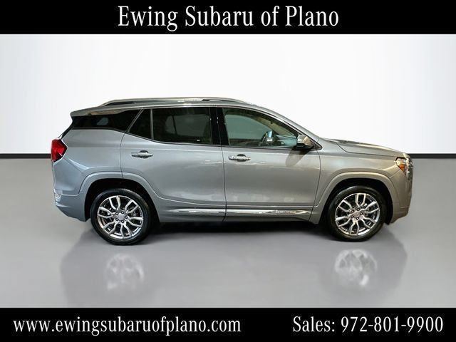 Used 2023 GMC Terrain Denali w/ Denali Premium Package AWD/4WD image 8