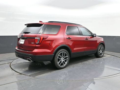 Used 2016 Ford Explorer Sport w/ Equipment Group 401A AWD/4WD image 11