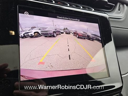 New 2025 Jeep Grand Cherokee L Altitude image 21