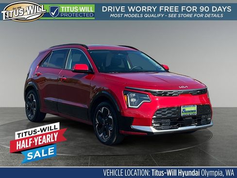 Used 2023 Kia Niro Wave w/ Wave Preserve Package FWD image 1