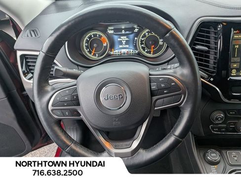 Used 2019 Jeep Cherokee Limited image 7