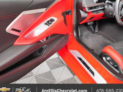 Used 2021 Chevrolet Corvette Stingray Premium Cpe w/ Z51 Performance Package RWD image 8