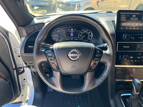 Used 2022 Nissan Armada Platinum w/ Captain's Chairs Package image 18