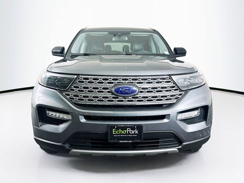 Used 2024 Ford Explorer Limited image 2