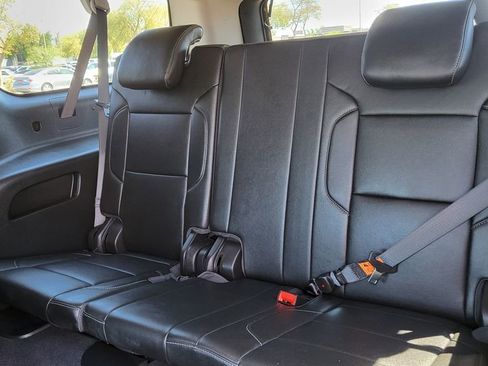 Used 2019 GMC Yukon XL SLT w/ Premium Edition image 24