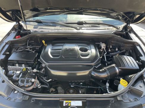 Used 2020 Jeep Grand Cherokee Laredo w/ Security & Convenience Group image 13