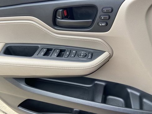 Used 2023 Honda Odyssey EX-L image 47