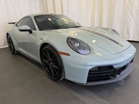 Used 2025 Porsche 911 Carrera image 7