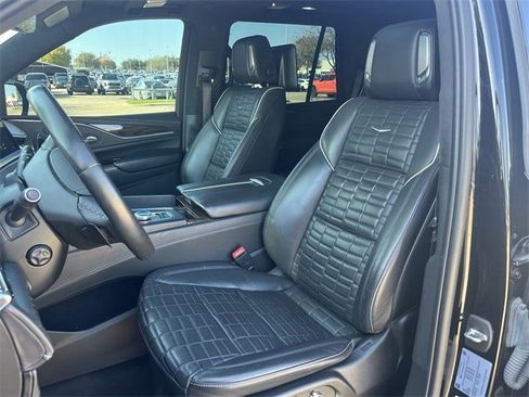 Used 2022 Cadillac Escalade Premium Luxury Platinum image 29