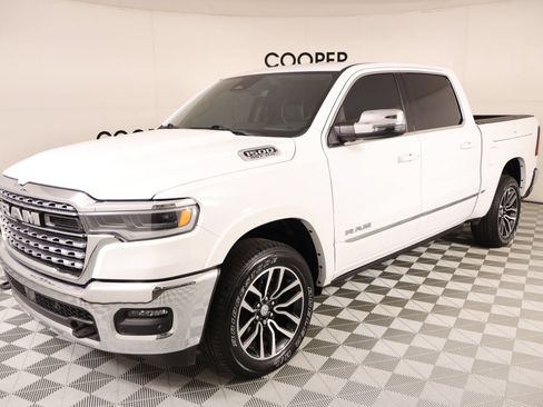 Used 2025 RAM 1500 Limited AWD/4WD image 11