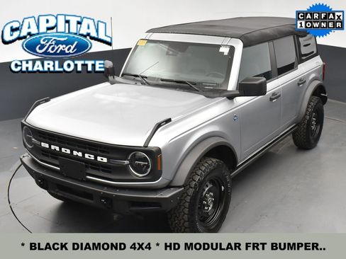 Used 2023 Ford Bronco Black Diamond image 29