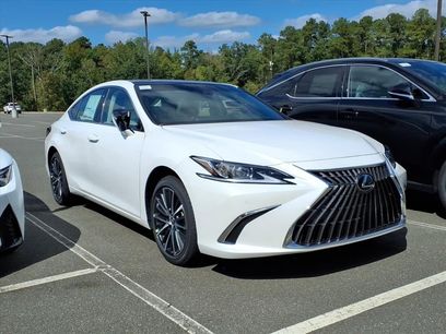 New 2025 Lexus ES 350 w/ Premium Package
