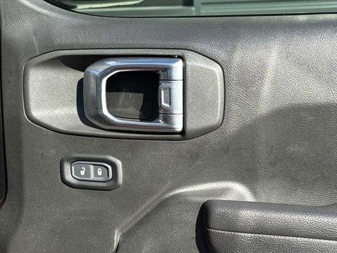 Used 2024 Jeep Wrangler Unlimited Rubicon image 19