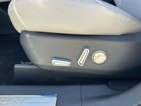 New 2026 Lincoln Nautilus Premier w/ Equipment Group 102A image 19