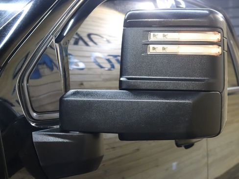 Used 2022 GMC Sierra 2500 AT4 image 19