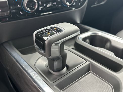 Certified 2024 Chevrolet Silverado 1500 LTZ w/ LTZ Convenience Package II image 32