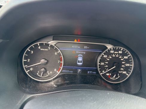 Used 2022 Nissan Altima 2.5 SV image 1