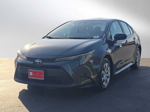 Certified 2025 Toyota Corolla LE image 7