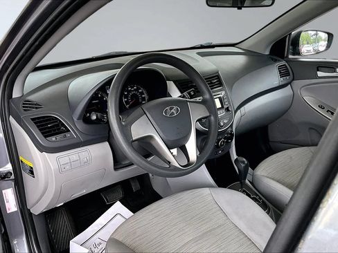 Used 2017 Hyundai Accent SE FWD image 13