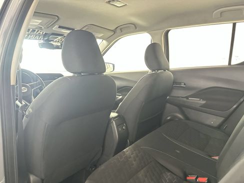 Certified 2022 Nissan Kicks SV w/ Interior Electronics Package FWD image 24