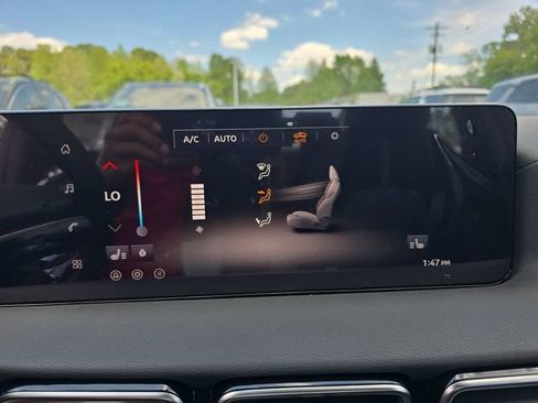 New 2026 Nissan Sentra SV w/ SV Convenience Package FWD image 24