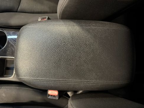 Used 2014 Kia Sorento LX FWD image 19