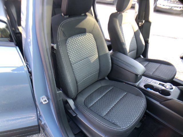 Used 2025 Ford Escape Active FWD image 24