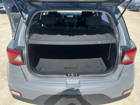 Used 2023 Hyundai Venue SEL FWD image 14