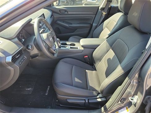 Used 2024 Nissan Altima 2.5 S image 19