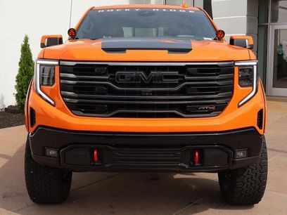 New 2025 GMC Sierra 1500 AT4 w/ AT4 Premium Package