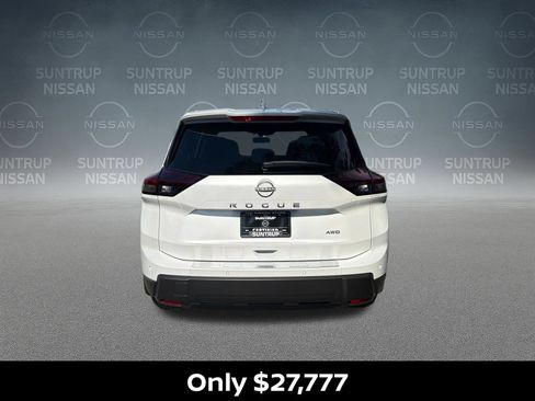 Certified 2026 Nissan Rogue SV AWD/4WD image 4