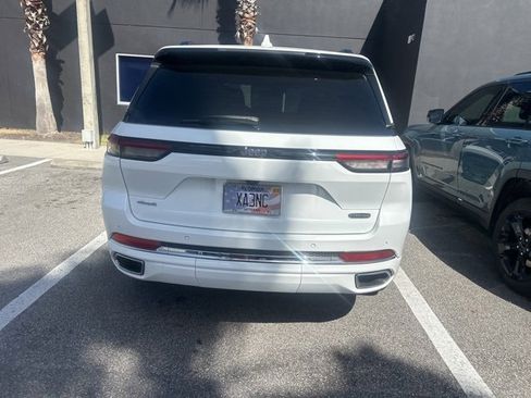 Certified 2022 Jeep Grand Cherokee Overland image 4