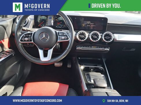 Used 2022 Mercedes-Benz GLB 250 4MATIC image 24