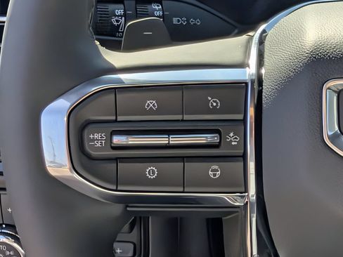 New 2026 GMC Yukon Denali w/ Denali Reserve Package AWD/4WD image 20