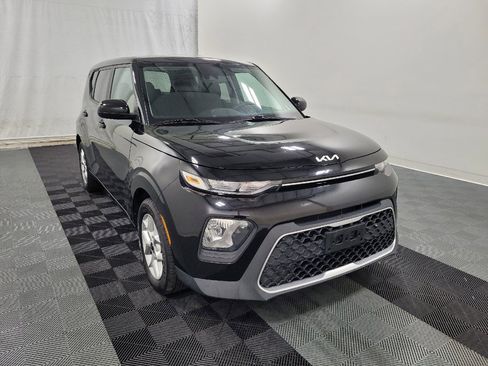Used 2022 Kia Soul LX w/ Technology Package FWD image 13