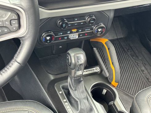 Used 2021 Ford Bronco Badlands image 4