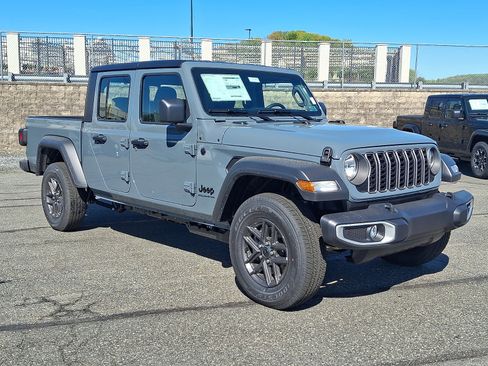 New 2026 Jeep Gladiator Sport AWD/4WD image 1